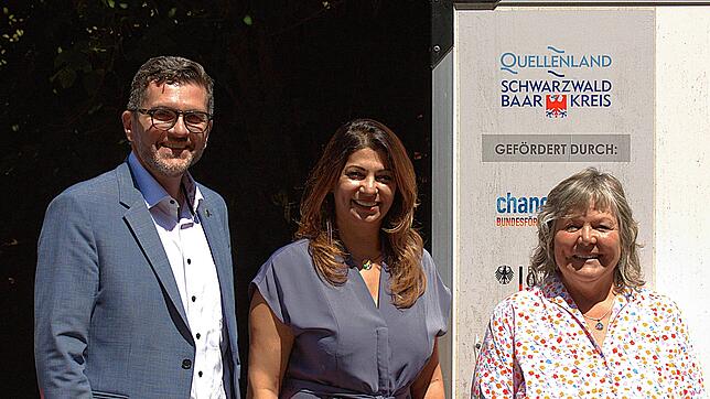 Mit dabei am NGP-Tag war auch die „kleine Naturschutzampel“ von links nach rechts: MdL Niko Reith (FDP), MdB Derya Türk-Nachbaur (SPD) ...