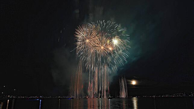 Bild 36: Konstanzer Seenachtfest 2022: Fotos vom großen Finale beim Feuerwerk an der Kunstgrenze