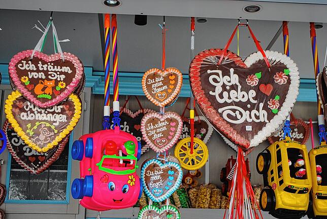 Bild 4: Hereinspaziert zur 555. Waldshuter Chilbi! Sehen Sie den Rummel von oben und unten
