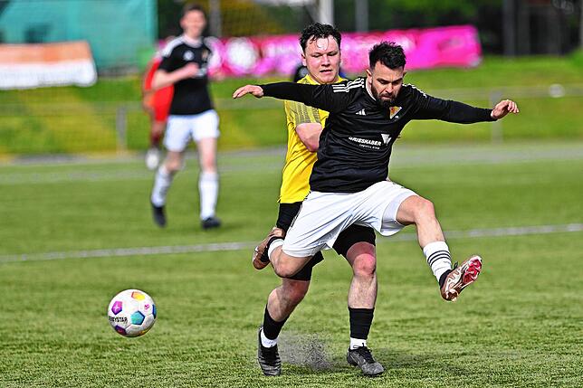 Bild 30: SV 08 Laufenburg unterliegt mit 2:3 beim SC Wyhl &ndash; und wir haben Bilder!