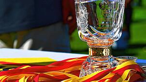 Objekt der Begierde: Das Pokalfinale findet am Himmelfahrtstag (Donnerstag, 31. Mai) statt. Auf dem Weg dorthin stehen sich der SV ...