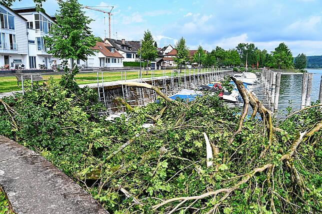 Bild 34: Bilder von den Einsätzen und massiven Schäden nach dem Unwetter in Bodman-Ludwigshafen