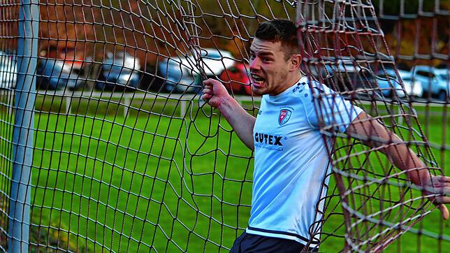 Die Bälle sollen ins Netz: Nico Reichardts Tore sind beim FC Schlüchttal gefragt, wenn der Tabellenführer am Samstag die ...