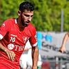 Gianluca Serpa im Trikot des 1. FC Rielasingen-Arlen am Ball. Im Sommer wechselt der gebürtige Singener zum Ligakonkurrenten Türk. SV.