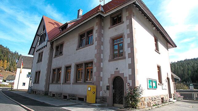 Das Rathaus im Vöhrenbacher Ortsteil Hammereisenbach. Hier sind noch Unterkünfte für Flüchtlinge vorhanden.