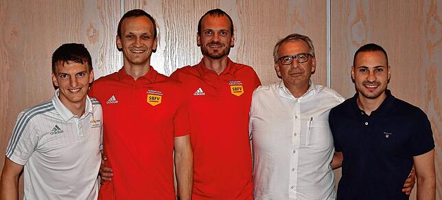 Gruppenobmänner der Hochrhein-Schiedsrichter (von links): Christian Rapp (Wiesental), Andreas Holub (Markgräflerland), Stefan Schmidt ...