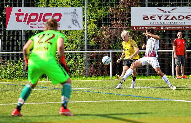 Bild 9: Unsere Bildergalerie vom Bezirksligaspiel zwischen dem TSV Konstanz und dem SV Deggenhausertal