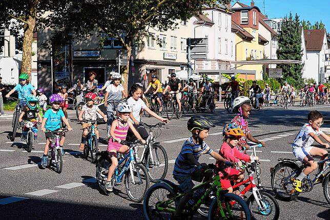 Bild 22: Bilder von der Fahrraddemo in Friedrichshafen