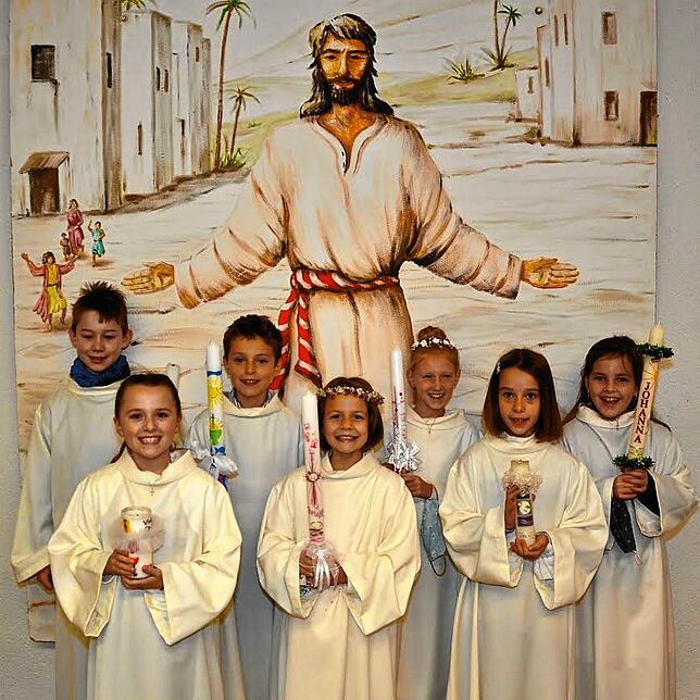 Am 11.&nbsp;Oktober konnten die Erstkommunionkinder unter dem Motto &bdquo;Jesus, erzähl uns vom Reich Gottes&ldquo; das Fest ihrer ...