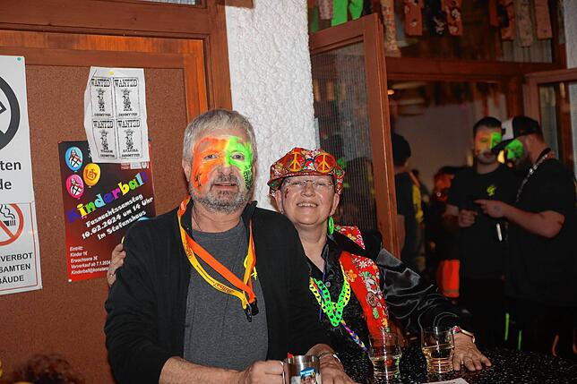 Bild 5: Partystimmung beim Seegeisterball &ndash; Teil 3
