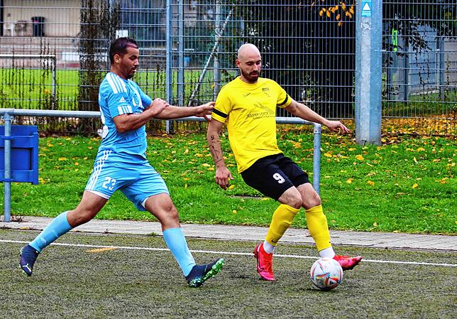 Bild 14: Die besten Bilder vom Spitzenspiel zwischen Südstern Singen und Öhingen-Gaienhofen