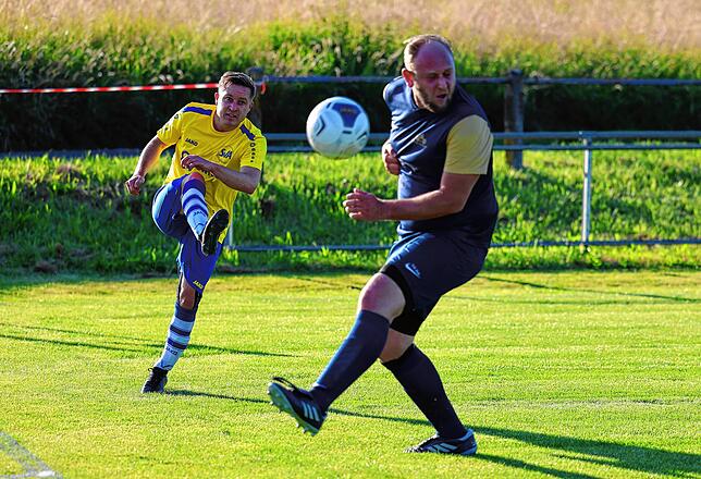 Bild 27: Bildergalerie vom Ü35-Bezirkspokalfinale zwischen der SG Dettingen-Dingelsdorf und dem SV Allensbach