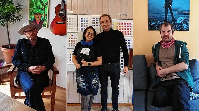 Von links nach rechts: Singer-Songwriter Alex Behning, Künstlerpaar Elena Romanzin und Frank von Düsterloh, Theaterregisseur Ingo Putz. ...