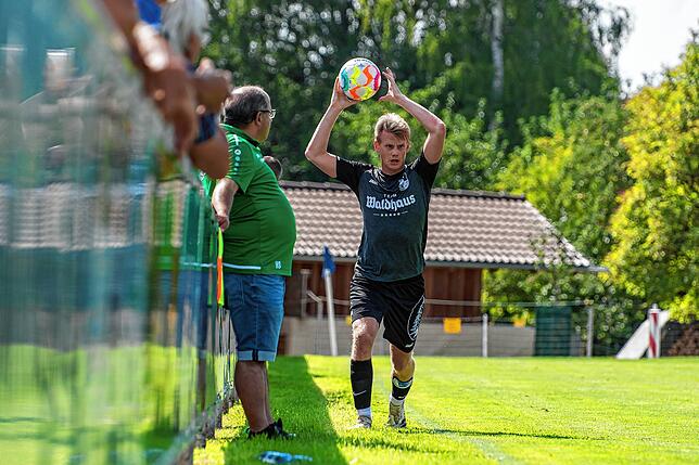 Bild 15: SV Waldhaus schafft den Ausgleich zum 1:1 beim FC Geißlingen &ndash; und wir haben Bilder!