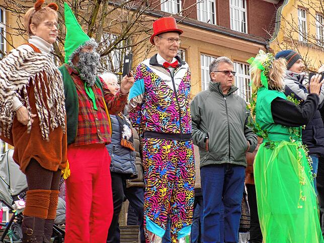 Bild 12: Narrenbaumstellen in Murg – hier die schönsten Einblicke!
