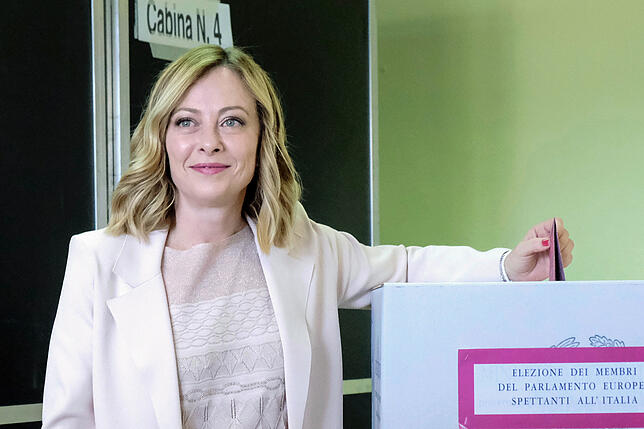 Europawahl - Italien Die italienische Ministerpräsidentin Giorgia Meloni gibt ihre Stimme bei den Wahlen zum Europäischen Parlament ab.