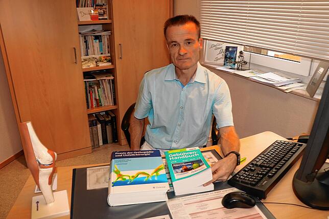 Für den Donaueschinger Orthopäden Dietmar Göbel ist die Sprechstunde übers Internet keine Option.