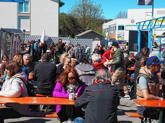 Bild 3: Frühjahrsmesse in Jestetten: Die besten Bilder von einem sonnigen Frühlingssonntag