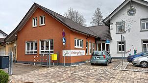 Eltern müssen ab dem kommenden Kindergartenjahr auch im Kindergarten St. Raphael mehr für die Kinderbetreuung zahlen.