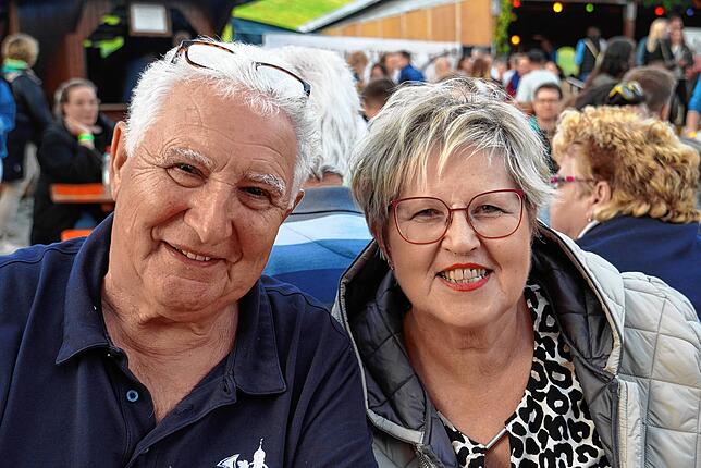 Bild 8: Hunderte Besucher genossen das 52. Bermatinger Weinfest