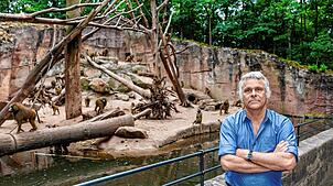 Dag Encke, Jahrgang 1965, ist Biologe und leitet seit 2005 den Tiergarten Nürnberg. In diesem Jahr wurde er zum Präsident des Verbands ...