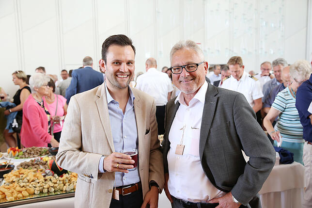 Bild 22: Stehempfang beim Seehasenfest in Bildern