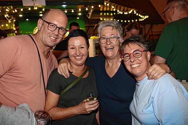 Bild 8: Mitten in Wollmatingen wird gefeiert – das Dorffest 2024 lockt zahlreiche Besucher