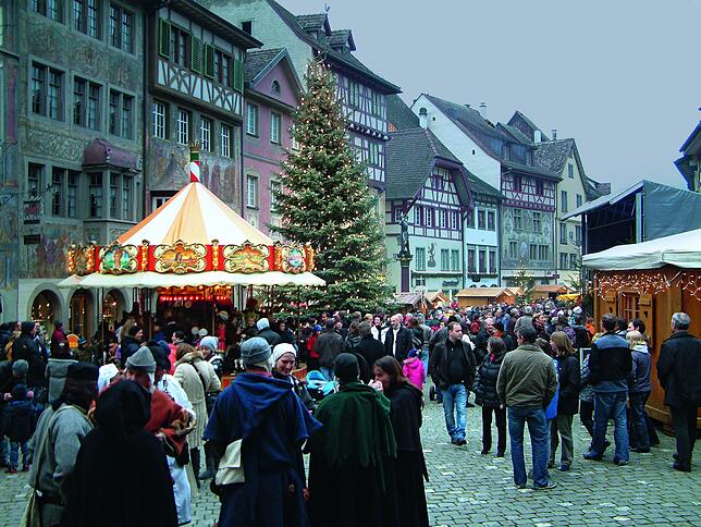 Rotkäppchen wird die Märlistadt in Stein am Rhein am 4. Dezember eröffnen. Der vom Gewerbeverein organisierte Anlass bietet sogar bis ...
