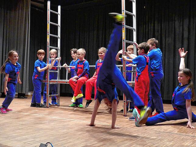 Bild 25: Zirkusvorstellung der Grundschule Bermatingen – Die besten Bilder