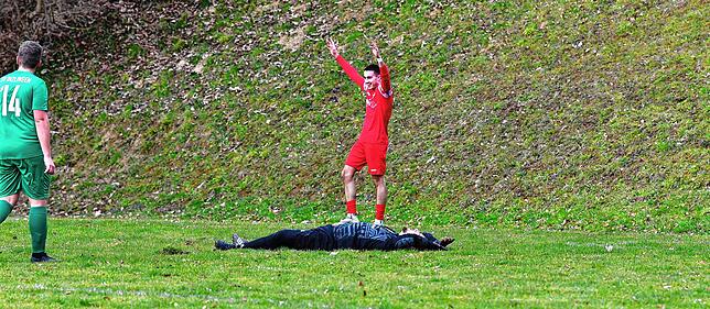 Bild 1: Spvgg Wutöschingen zieht mit 3:1 n.V. beim SV Inzlingen ins Viertelfinale ein – wir haben Fotos!