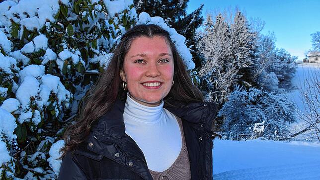 Singen und Schauspiel ist für Alina Isele eine wichtige Freizeitbeschäftigung. Für berufliche Zukunft will die 17-Jährige etwas im ...