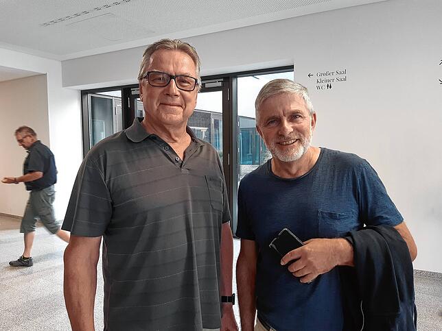 Auch der früher OB von Waldshut-Tiengen, Martin Albers (rechts) im Bild mit dem früheren Bürgermeister Manfred Beck. „Ich bin ...