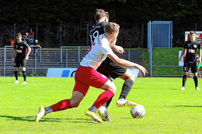 Bild 4: Die besten Bilder vom Verbandsligaduell zwischen dem SC Pfullendorf und dem FC 08 Villingen U21