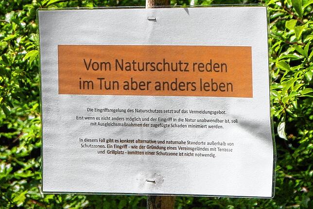 Bild 1: Protest im Konstanzer Hockgraben und Kritik am Standort für neuen Waldkindergarten: Bürger machen ihrem Unmut Luft