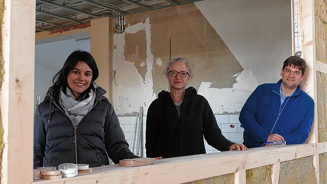 Das Projektteam, das das Konzept zur baulichen Erweiterung der Blattert-Mühle Wellendingen entwickelte (von links): Luisa Kleiser, ...