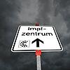 Der Weg zum Impftermin ist nicht immer leicht &ndash; darum will ein Team aus Ehrenamtlichen Senioren helfen.