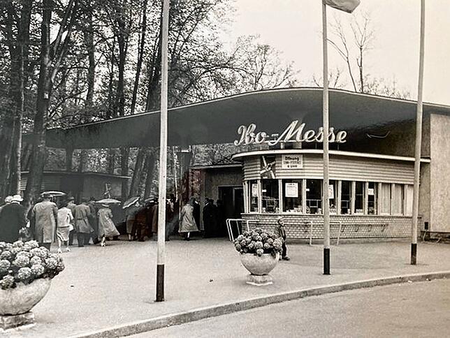 Der Pavillon markierte ab 1954 den Eingang zur Messe auf dem Gelände am Riedlewald.
