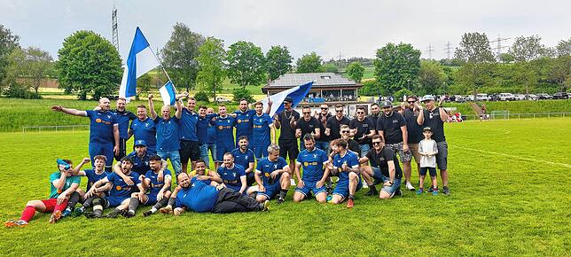 Alle zusammen für das Meisterbild!