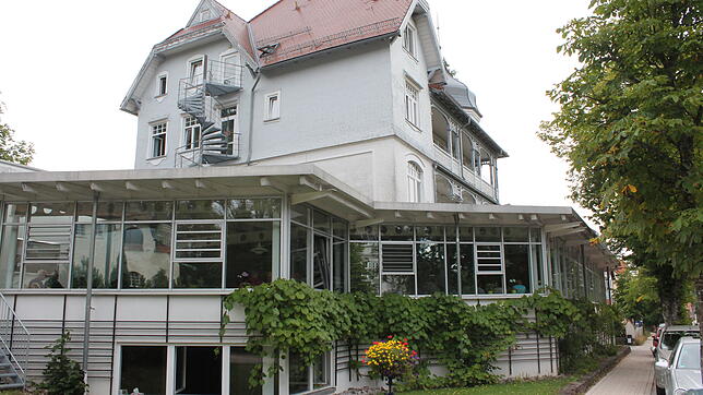 Die Königsfelder Michael-Balint-Klinik ist zahlungsunfähig. Die Klinik liegt direkt am Kurpark von Königsfeld. Behandelt werden unter ...