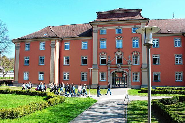 Bild 6: Nach den Pfingstferien geht die Schule wieder los &ndash; aber anders als noch vor Corona