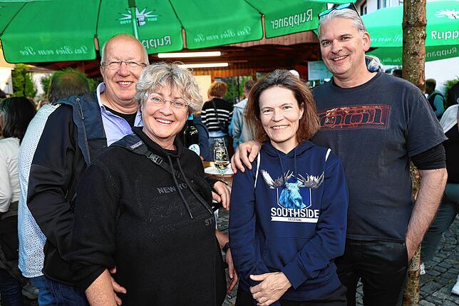 Bild 22: Das Dingelsdorfer Herbstfest 2025 geht weiter – hier sind die Fotos vom Samstagabend