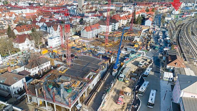 Mit dem Bau des neuen Cano-Einkaufszentrums an der Bahnhofstraße sollen neue Kunden in die Stadt gelockt werden. Offen ist die Frage, ob ...