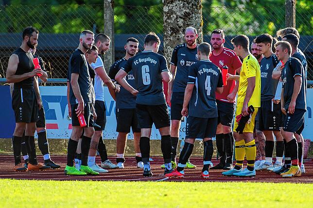 Bild 2: SG FC Wehr-Brennet gewinnt Wehratalpokal-Finale mit 5:1 gegen FC Bergalingen &ndash; wir haben Bilder!