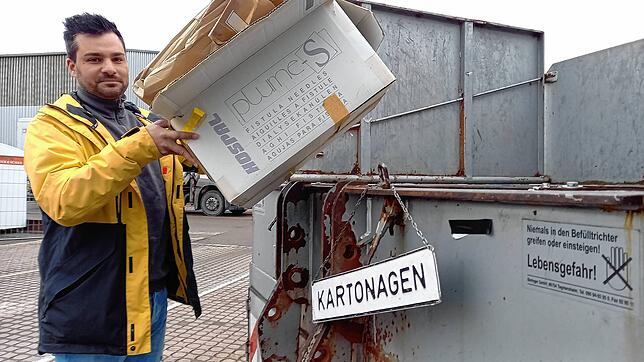 Nail Atapattuge besucht fast jede Woche den Recyclinghof Bad Säckingen, um hier Kartonage zu entsorgen. Wie viele andere Nutzer würde ...