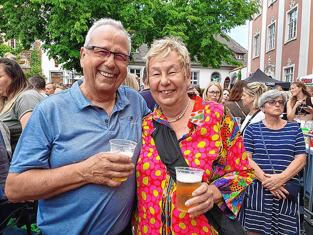 Willi und Gabi Hauf aus Augsburg erleben gleich zwei Meersburg Open Airs: Sarah Connor am Donnerstagabend und Silbermond am ...