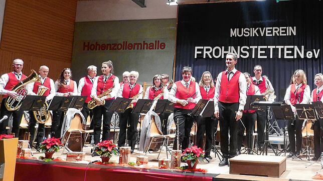 Mit verdientem Beifall bedacht wurden die Musiker des gastgebenden Musikvereins Frohnstetten mit ihrem Dirigenten Paul Maier für ihren ...