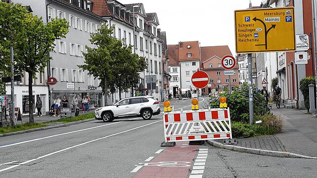 Baustelle am Schnetztor: Die Einbahnstraßenregelung in der Bodanstraße sorgt bei vielen Verkehrsteilnehmern für Verwirrung. Autofahrer ...