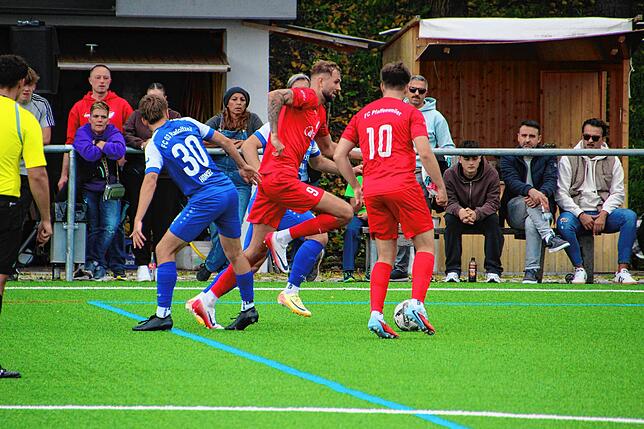 Bild 21: Die besten Bilder von der Landesliga-Partie FC Pfaffenweiler gegen FC Radolfzell!