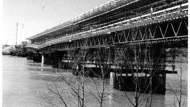 BildtexteBaustellen der Rheinbrückem in den 70er JahrenBild: Stadtarchiv