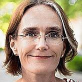 Dr. Christine Finke